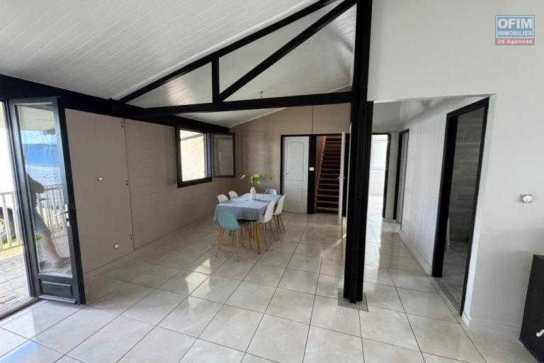 A louer jolie villa de type F4 entièrement rénovée la Plaine des Cafres