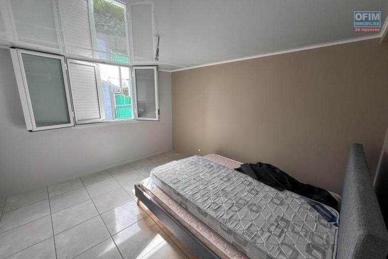 A louer jolie villa de type F4 entièrement rénovée la Plaine des Cafres