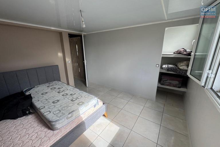 A louer jolie villa de type F4 entièrement rénovée la Plaine des Cafres