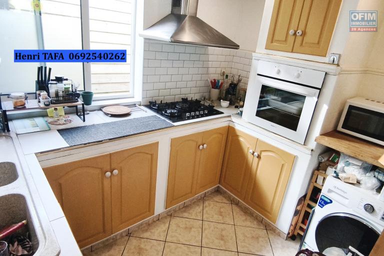 A vendre belle villa avec piscine à proximités des commodités