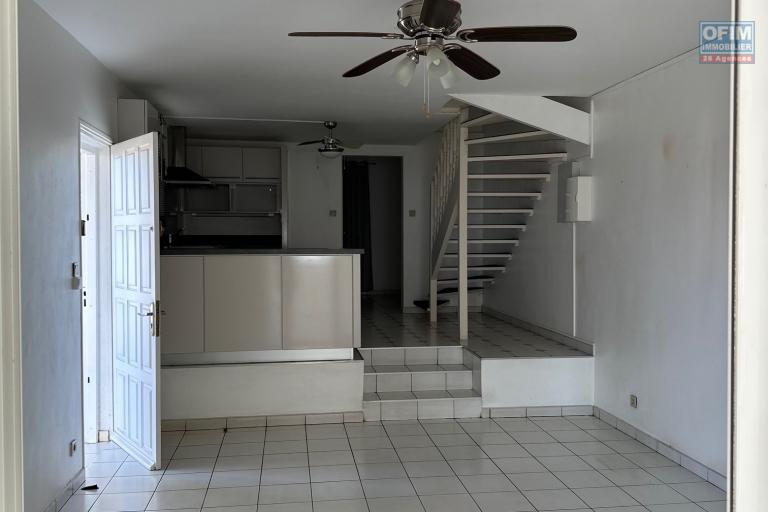 A vendre jolie villa jumelée de type F3/4 sur 431 m² jardin à chemin Finette Sainte-Clotilde