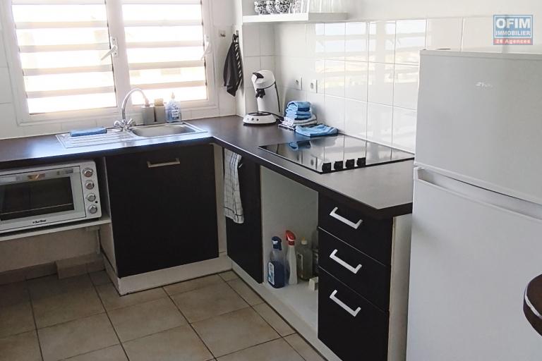 charmant F2 meublé avec vue mer et terrasse (Henri TAFA 0692540262)