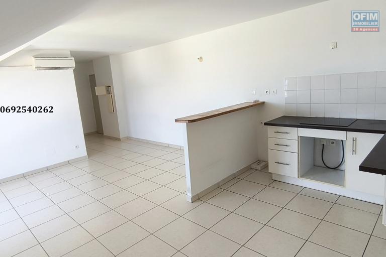 Beau studio avec vue mer (Henri TAFA 0692540262)