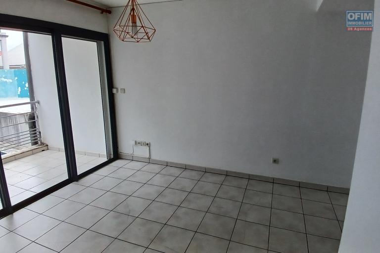 A vendre t2 à Saint-Denis dans une résidence de standing avec piscine et gardien