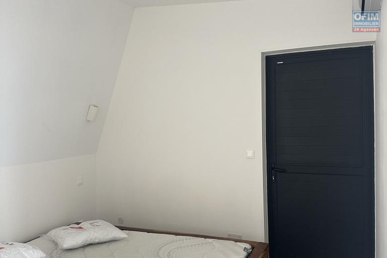 Appartement F2 Duplex d'exception Terre-Sainte