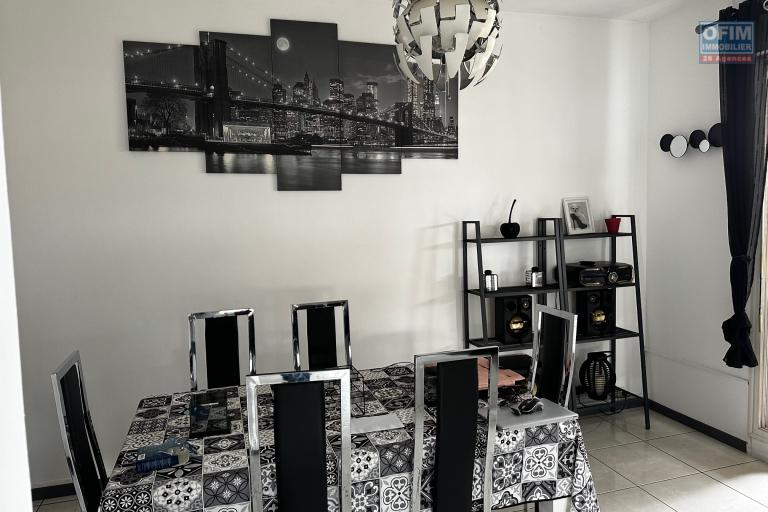 A louer à la Rivière des pluies Sainte-Marie bel appartement F3 meublé