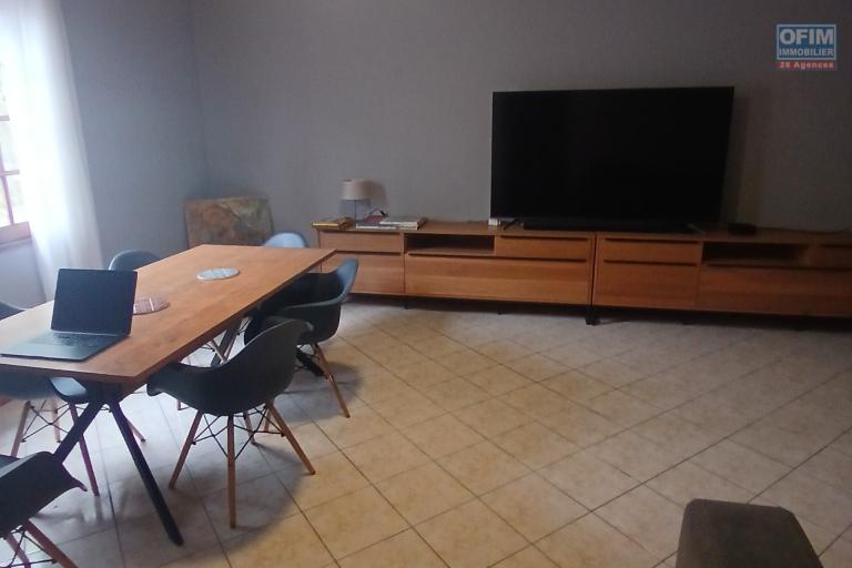 A LOUER maison de type F6 non meublée sur Saint-Gilles Les Hauts à 1418,59 euros