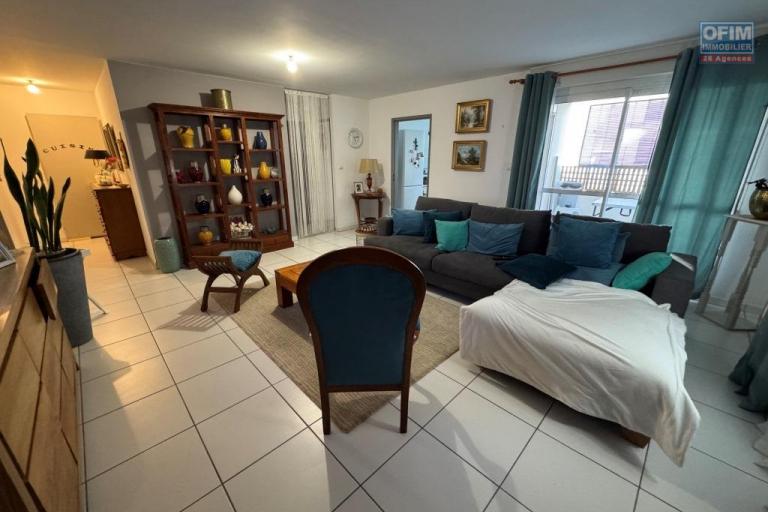 A vendre superbe appartement F3 spacieux de 78 m² dans l'une des plus belles résidences de standing au Tampon