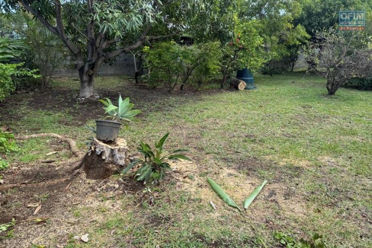 A vendre magnifique terrain de 490 m² à la Ravine des Cabris
