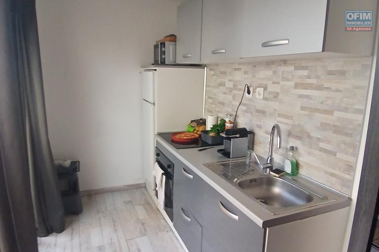 A VENDRE ensemble immobilier comprenant un T2 + STUDIO à 2 mn à pieds de la plage - SAINT-GILLES LES BAINS