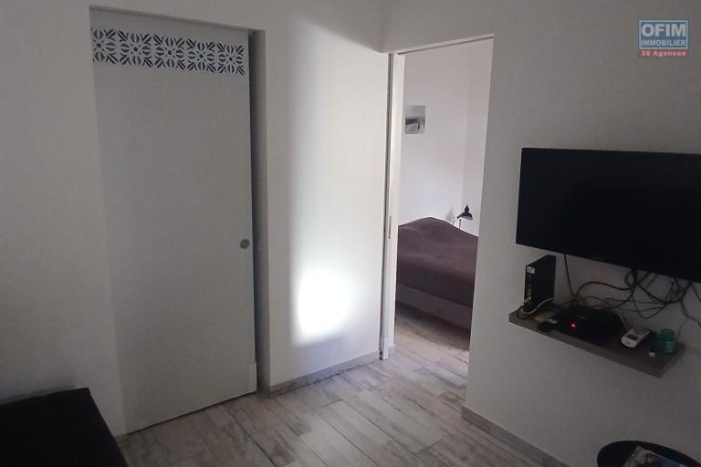 A VENDRE ensemble immobilier comprenant un T2 + STUDIO à 2 mn à pieds de la plage - SAINT-GILLES LES BAINS