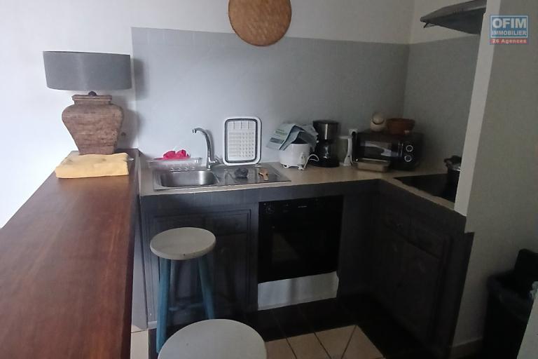 A VENDRE ensemble immobilier comprenant un T2 + STUDIO à 2 mn à pieds de la plage - SAINT-GILLES LES BAINS