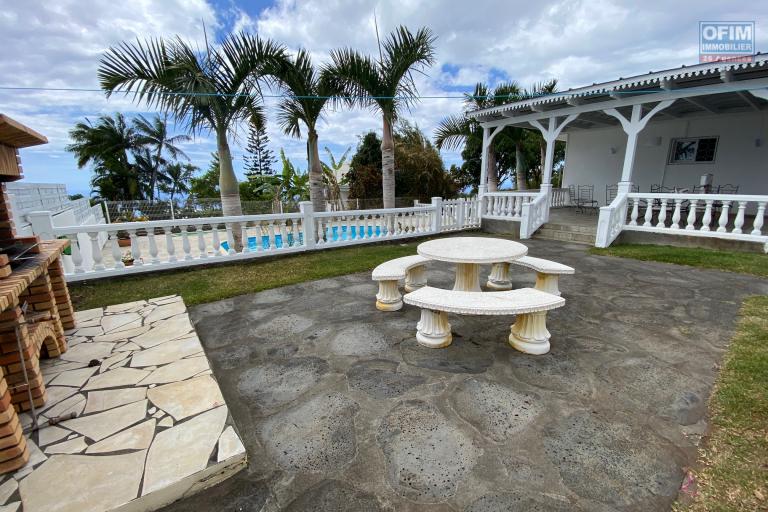 A louer villa T5/6 de plein pieds avec jardin et piscine à La Montagne