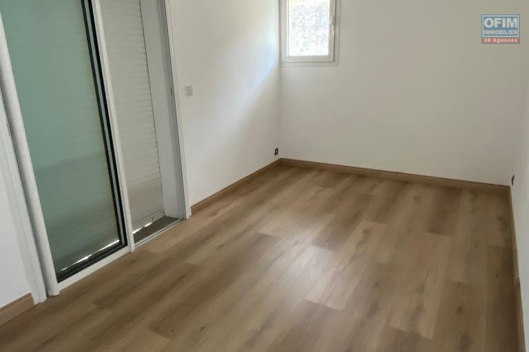 A louer villa T5/6 de plein pieds avec jardin et piscine à La Montagne