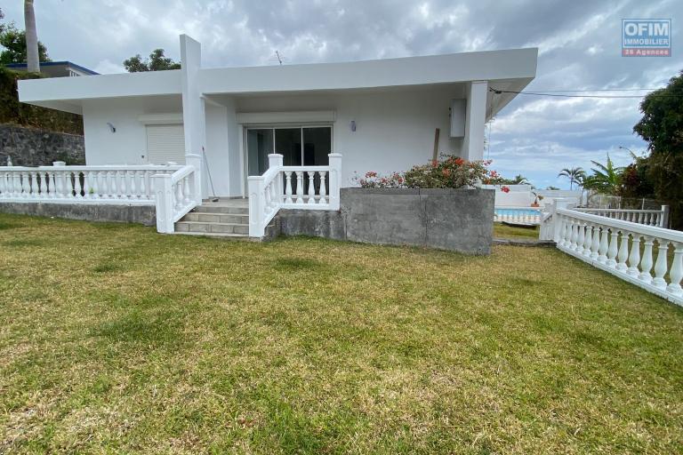 A louer villa T5/6 de plein pieds avec jardin et piscine à La Montagne