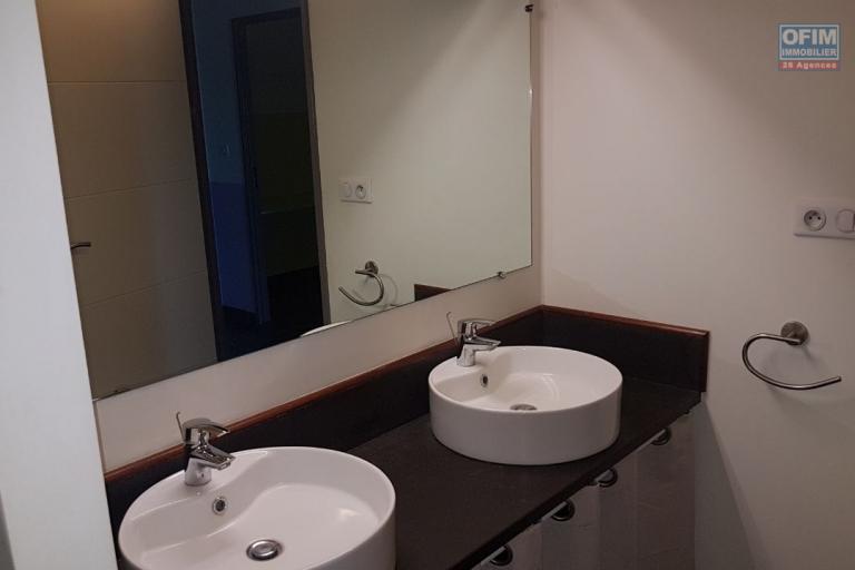 A louer très bel appartement T4 à Saint Leu