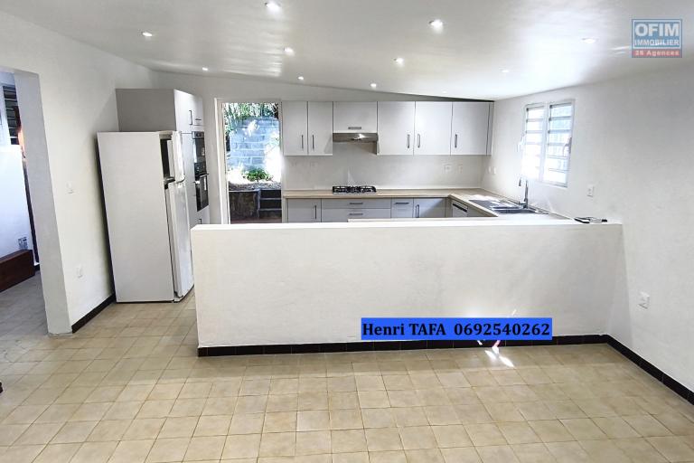 A louer VILLA F4 à Saint-Joseph (Henri TAFA 0692540262)