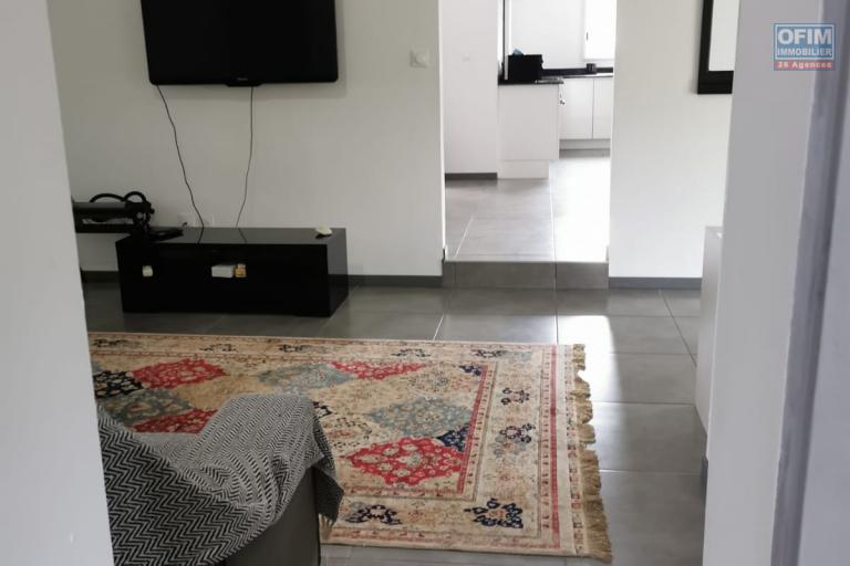 A louer villa F4 avec beau jardin et coin calme