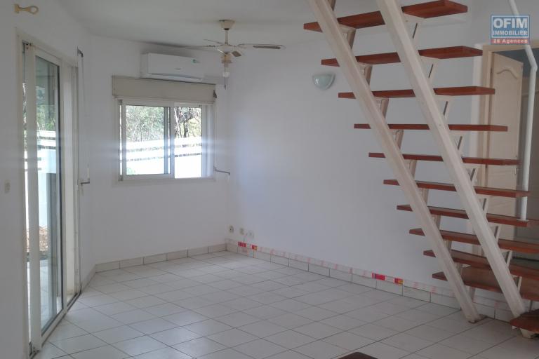 VILLA F3 DUPLEX ROCHES MAIGRES