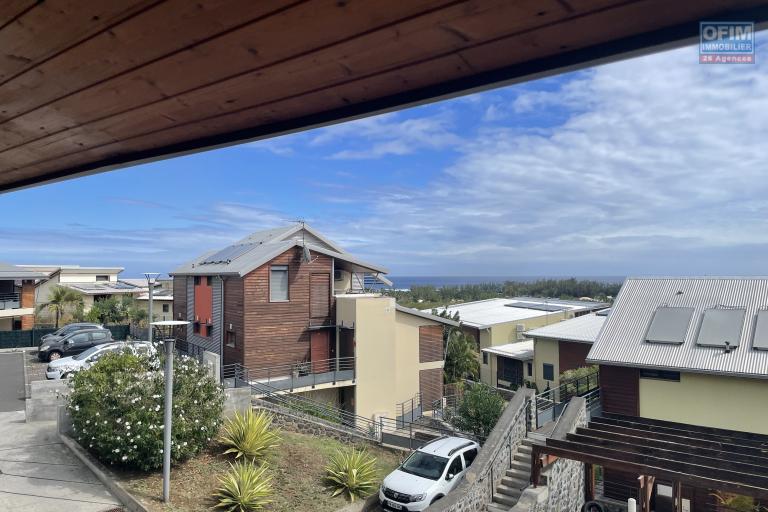  À Vendre – Appartement F3 Duplex à La Saline les Bains (97434)