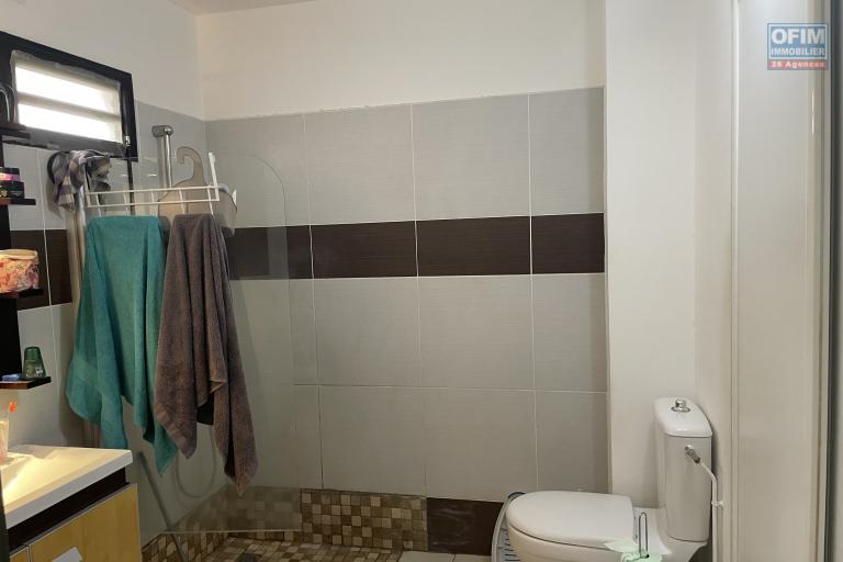  À Vendre – Appartement F3 Duplex à La Saline les Bains (97434)