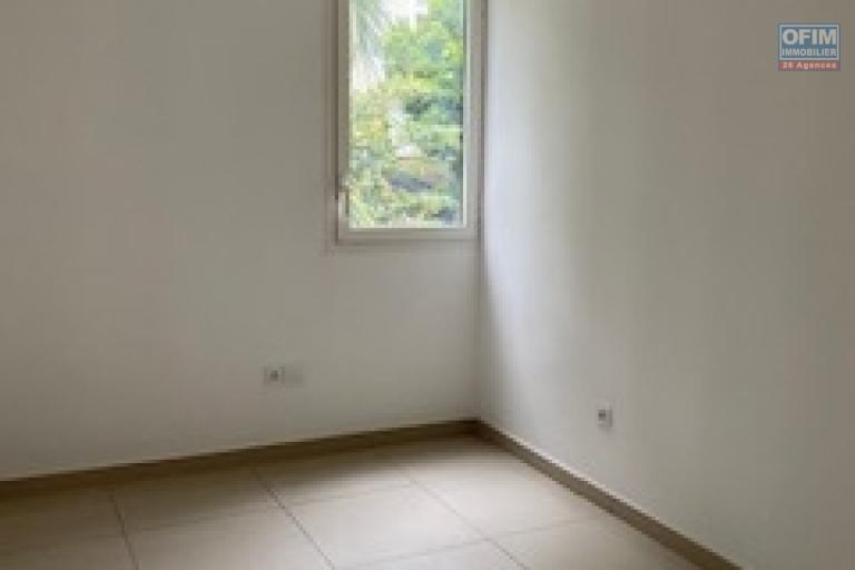 A louer ce beau F3 d'une surface de 62.96m2 sur la résidence PALMEA à Sainte Clotilde.