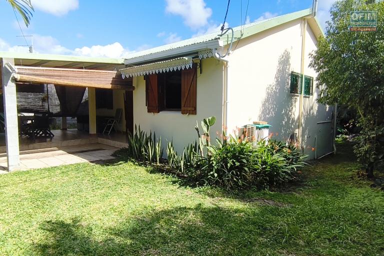 A vendre VILLA F4 à Saint-André sur 402 m2 constructible