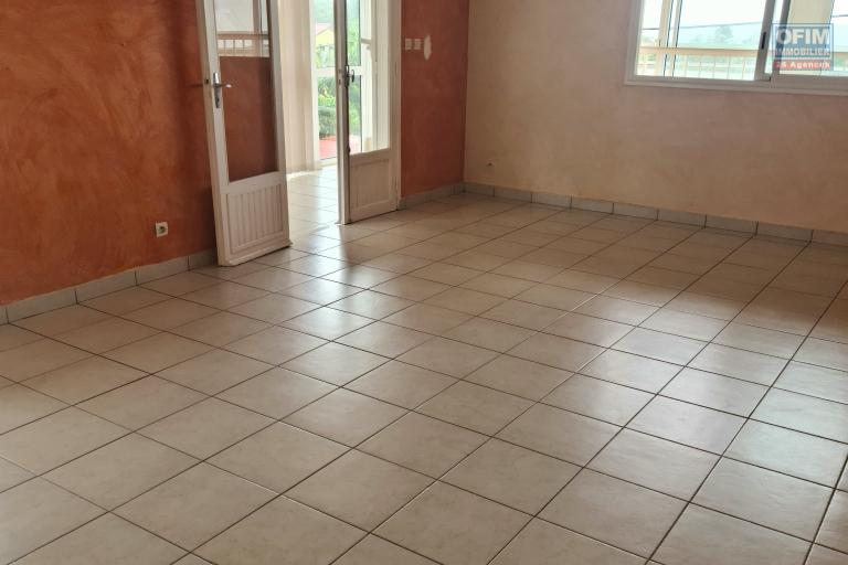 MAGNIFIQUE VILLA F5, BEAU JARDIN, À COMMUNE ANGO/ STE SUZANNE