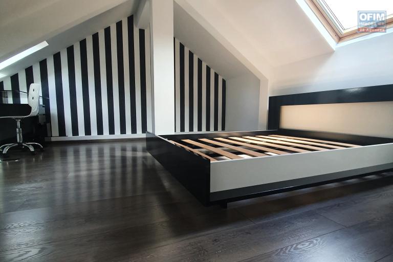 A louer une villa F6 Mont vert les hauts St Pierre