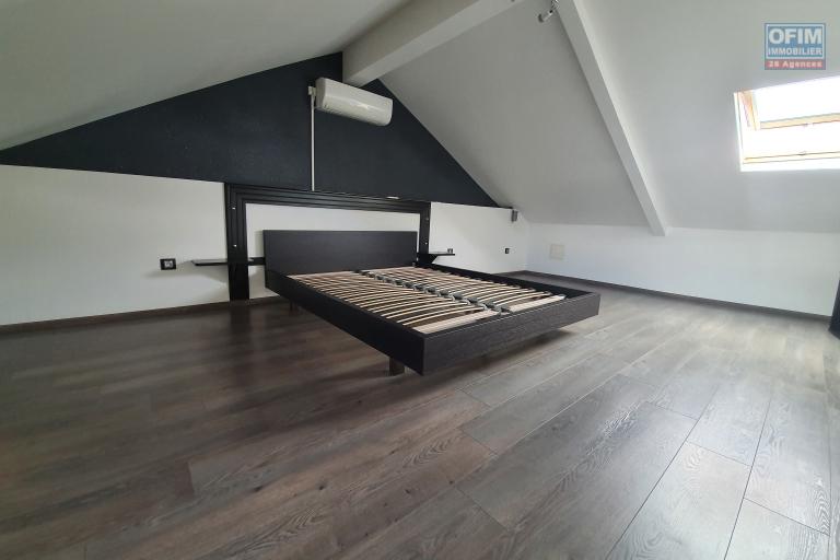 A louer une villa F6 Mont vert les hauts St Pierre