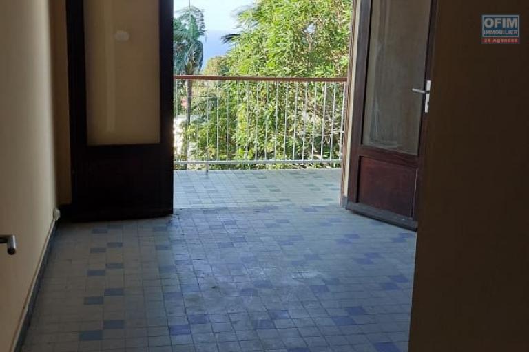 Grande maison familiale – Vue panoramique mer & côte – Sainte-Clotilde