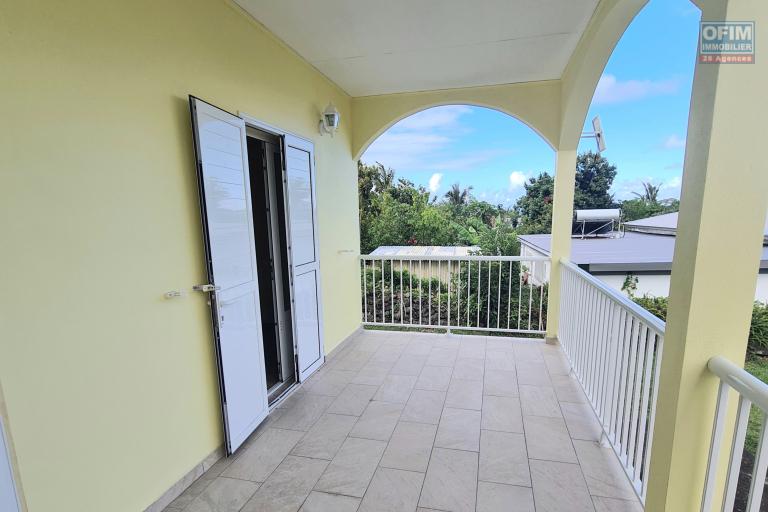 GRANDE MAISON FAMILIALE AVEC 5 CHAMBRES, GRAND JARDIN, SITUÉE À CHEMIN DU CAP