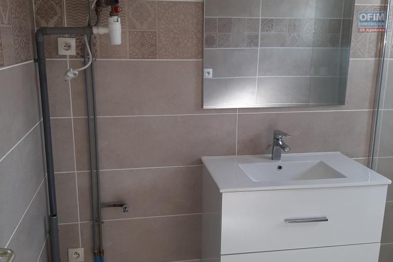 A louer appartement F3/4 au rdc au lieu dit Petit Bazar à Saint-André