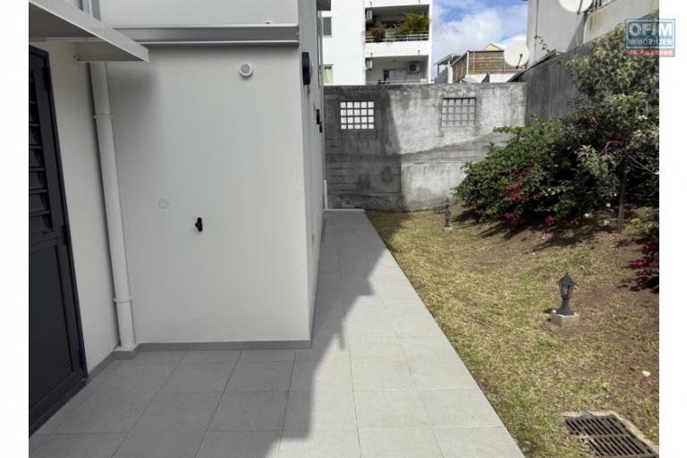 À vendre local de  97m2 à Saint-Denis