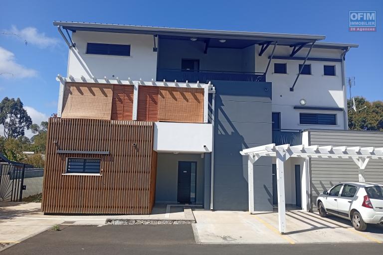 A LOUER APPARTEMENT F3 EN REZ DE JARDIN DE 79 M2 DE SURFACE DANS UNE RESIDENCE RECENTE A LA SALINE LES HAUTS