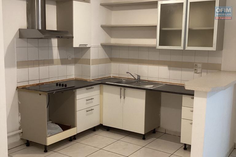 APPARTEMENT TYPE T3, située au Rez- de -jardin