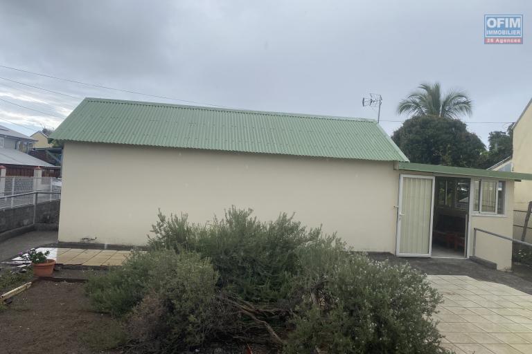 A vendre maison à la Rivière des Galets  Possession