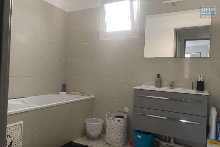 A vendre appartement T3 au centre ville de la Possession.