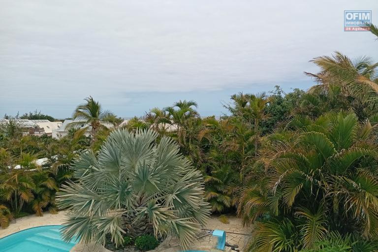 A Vendre Villa F5 + T2 de 200 M2 Habitable à proximité de la Plage de Trou d'eau à la Saline Les Bains - VUE DU TOIT