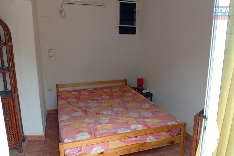 A Vendre Villa F5 + T2 de 200 M2 Habitable à proximité de la Plage de Trou d'eau à la Saline Les Bains - CHAMBRE DEPENDANCE