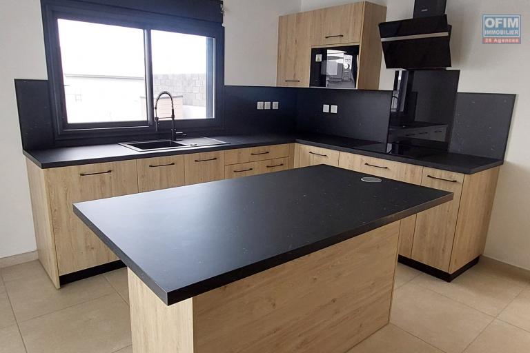  VILLA CONTEMPORAINE F4 - BEAUSEJOUR SAINTE MARIE