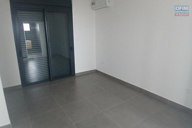 A LOUER bel et spacieux appartement F4 de 98,73 m2 à la Saline Les Hauts!