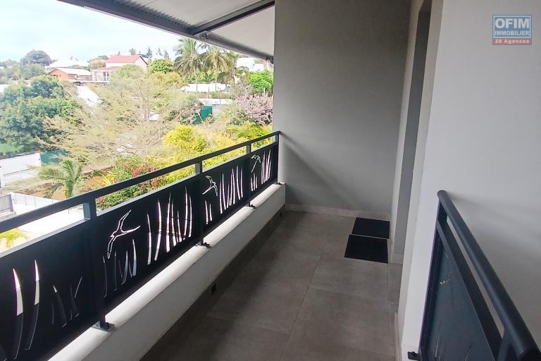 A LOUER bel et spacieux appartement F4 de 98,73 m2 à la Saline Les Hauts!