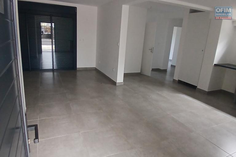 A LOUER bel appartement de type  F3 avec jardin sur la Saline Les Hauts!