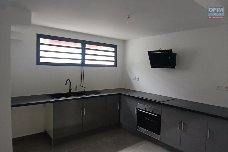 A LOUER bel appartement de type  F3 avec jardin sur la Saline Les Hauts!