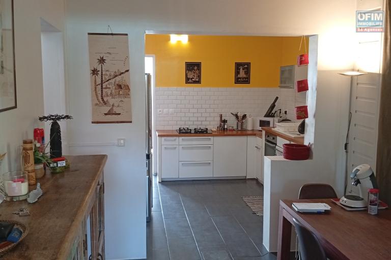 VILLA F4 avec piscine