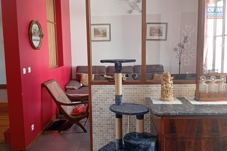 VILLA F4 avec piscine
