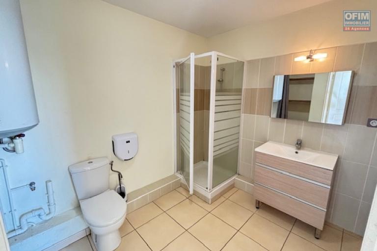 A vendre T3 à Sainte Clotilde dans la residence Lobellia, proche commerces, universités écoles....