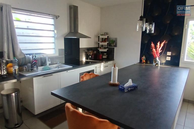 A LOUER charmante maison de type F4 sur la Saline Les Hauts