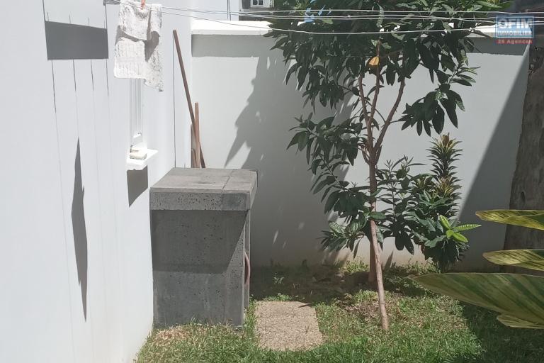A VENDRE VILLA 3 CHAMBRES A SAINT- LEU